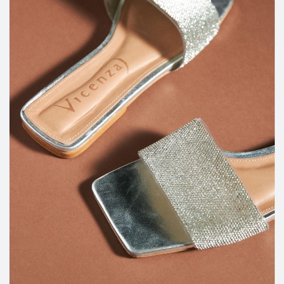 Vicenza Metallic Slide Sandals Size 37/8 - Picture 12 of 12